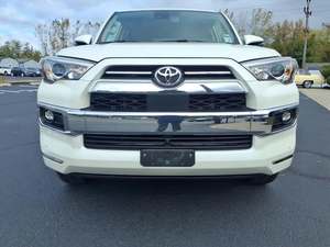 Toyota 4Runner Limited 4WD 2023 Limpia - Product Image 4