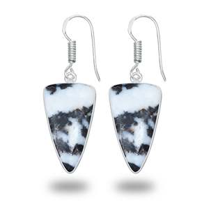 ต่างหูทรงหยดน้ำ ดีไซน์สวย ประดับด้วยพลอยเทอร์ควอยซ์ธรรมชาติ หินประจำเดือนธันวาคม งานแฮนด์เมด ชุบเงินบนทองเหลือง - Product Image 1