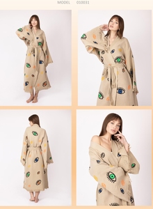 ชุดคลุมคาฟตันผ้าฝ้ายสีขาวสำหรับผู้หญิง DAFNI BIG PAZAR ลายพิมพ์ดิจิทัลลายตาหยินหยาง สไตล์วินเทจ เป็นมิตรกับสิ่งแวดล้อม โปรโมชั่นตรุษจีน - Product Image 4