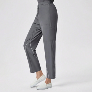 Pantalones duraderos para mujer con logotipo personalizado, parte inferior cómoda de uniforme médico para enfermeras, médicos, clínicas y hospitales - Product Image 3