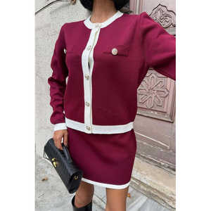 Conjunto de Falda de Lana con Botones Dorados 10222 con Detalle a Rayas para un Estilo Elegante - Product Image 3