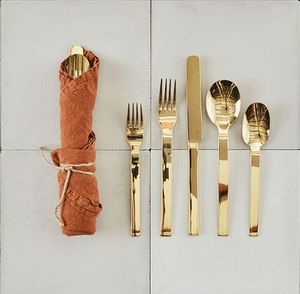 Ensemble de couverts design en acier inoxydable avec une finition unique, parfait pour améliorer la beauté de la table à manger et les repas de fête spéciaux - Product Image 5