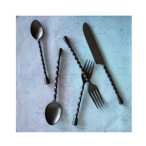 Ensemble de couverts de maison et de cuisine de couleur noire couteau décoratif de fête cuillère fourchette nouveau ensemble de couverts de poignée de concepteur - Product Image 1