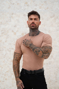 Venta al por mayor ropa a granel café flameado cuello redondo Camiseta para hombres 100% algodón transpirable logotipo personalizado gimnasio y entrenamiento camisetas para hombres - Product Image 2
