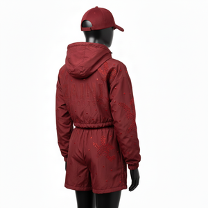 Ensemble court coupe-vent en polyester léger pour femmes, tissu doux au toucher avec logo en strass thermocollé, ensemble court coupe-vent grande taille - Product Image 5