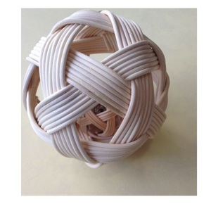 Ballon Takraw en rotin vietnamien authentique, ballon de sport durable tissé à la main au prix d'usine - Product Image 1