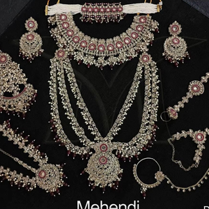 Conjunto nupcial de joyería antigua 733gm Conjunto de collar y pendientes de diseño tradicional para bodas Ceremonias y ocasiones especiales - Product Image 1