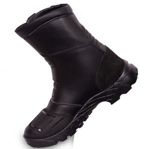 Ensemble de bottes de moto en cuir noir de qualité supérieure pour hommes, fabriquées avec des matériaux de haute qualité et une semelle durable et résistante, forte adhérence - Product Image 6