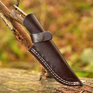 Couteau de chasse en acier damas fait à la main de haute qualité avec gaine en cuir conception de couteau de Camping à lame fixe prise en charge OEM - Product Image 4