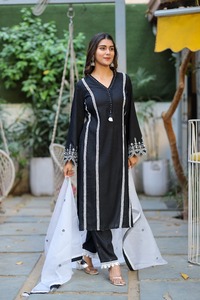 Schwarze Hose Plazo und Short Kurta Set 3 Stück Kurta Plazo Set Lange Damen <span class=keywords><strong>Kurtis</strong></span> für Frauen in Indien Ethnische indische Damen bekleidung - Product Image 3