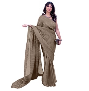 À la mode classique lourd doux noir Rangoli tissu séquence travail Saree dernière conception indienne pour les filles de fête en vente de l'Inde - Product Image 1