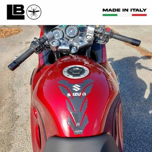 Copertura Serbatoio in Fibra di Carbonio 3D Compatibile con Suzuki, Sostituzione per il Pad Originale del Serbatoio - Product Image 3
