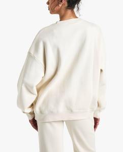 Sudadera Deportiva Estilo Universitario Americano para Mujer al por Mayor, Tejido Suave y Transpirable con Estampado Atrevido, Camiseta de Otoño Invierno sin Capucha - Product Image 4