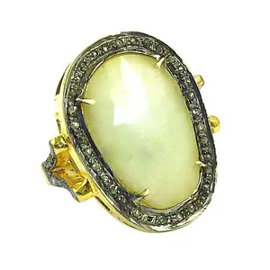 Bague de fiançailles cocktail pour femme en argent 925 plaqué or rose, avec pierre ovale en pierre de lune naturelle sertie griffe, bijou de luxe et de mode - Product Image 2