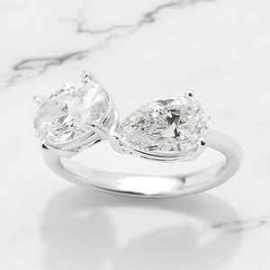 Plata de Ley 925 pera fina y corte ovalado Original Moissanite diamante Toi Moi anillo aniversario fiesta regalo para socio - Product Image 2