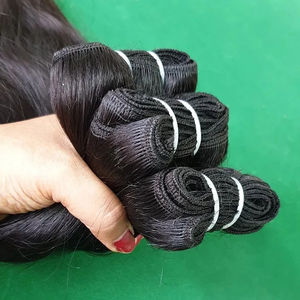 Vente en gros Paquets de cheveux humains frisés profonds et paquets de cheveux bruts ondulés - Product Image 1