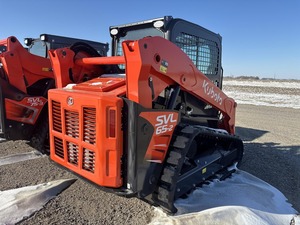 Mini cargadora de dirección deslizante Kubota 2025, carga nominal de 4 toneladas utilizada para uso doméstico, Mini volquete, cargador frontal, núcleo de bomba de motor - Product Image 6