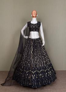 Lehenga Choli de Tela Satén Estilo Bollywood con Aspecto Elegante, Sin Costuras, con Hermosa Blusa y Dupatta, Estampado Floral Multicolor - Product Image 5