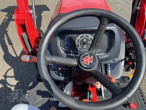 2025 Massey Ferguson 1M.40 Tractor usado - Product Image 5