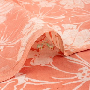 Nouveauté : Tissu en coton Bagru imprimé à la main avec motifs floraux, idéal pour la décoration intérieure et les vêtements pour enfants, tissu doux. - Product Image 3