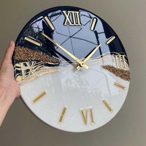 Reloj de pared de resina con características que brillan en la oscuridad, reloj colgante de pared de resina de tendencia hecha a mano, forma personalizada disponible - Product Image 6