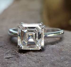 เพชรสำหรับปลูกในห้องปฏิบัติการ Asscher ทอง10K ได้รับการรับรองสำหรับผู้หญิง IGI สำหรับงานแต่งงานงานหมั้นและงานเลี้ยง - Product Image 1