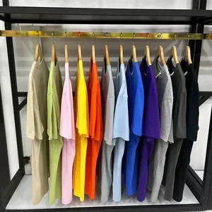 T-shirt imprimé graphique requin de luxe pour hommes et femmes, collection été 2025, en tissu tricoté 100 % qualité supérieure avec logo frontal - Product Image 5