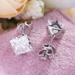 Pendientes de Plata de Ley 925 con Diamantes de Corte Princesa, Joyería de Moissanita VVS para Mujer, Pendientes de Moissanita de Lujo - Product Image 3