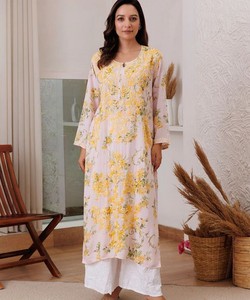 Inde femmes dernier concepteur coton rayonne multicolore Festival fête porter longue Kurti haut robe en gros - Product Image 1