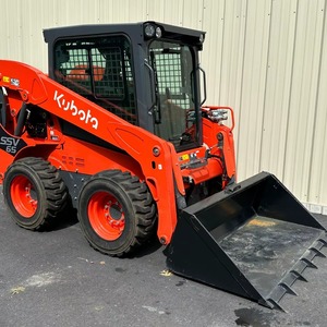 Kubota SSV65 Skid Steer Loader 64HP Diesel Engine Enclosed Cab Auxiliary Hydraulics Compact <b>Wheel</b> Loader Ready to <b>Ship</b> - Product Image 3