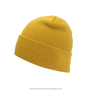 Gorro de Invierno Unisex, 100% Acrílico, Gorro Cálido, Personalizable, Duradero, de Moda, para Playa y Aire Libre, con Parche de PVC de Alta Calidad - Product Image 3