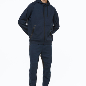 ชุดวิ่งขนแกะของผู้ชายชุดวอร์มแบบเรียบมีฮู้ดและกางเกงขายาวสวมใส่สบาย - Product Image 2