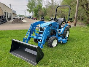 Tractor Agrícola Compacto LS MT225E de 35HP para 2WD, Motor Diésel, Bomba, Caja de Cambios, Motor Automático, Equipo Agrícola - Product Image 2