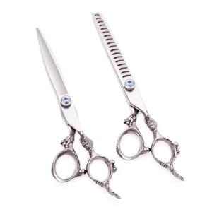 The 5 Piece Dragon Master Collection 5,5 a 8 Juego de tijeras de peluquero de plata de alto pulido Rango de tamaño completo con tensión de Gema azul - Product Image 4