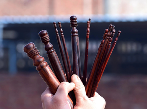 Ensemble de crochets en palissandre faits à la main Outils ergonomiques Aiguilles à fil faites à la main pour tricoter et crocheter - Product Image 5