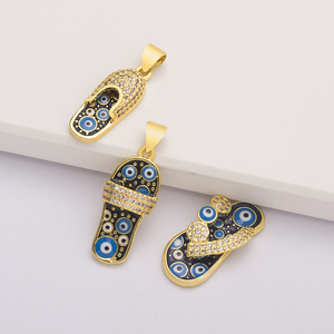 Dijes de Moda QIKU con Forma de Zapatilla, Chapados en Oro de 18K, con Circonita, para Hacer Collares, Venta en Línea - Product Image 2