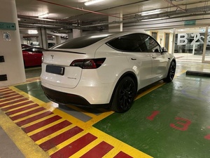 2022 utilisé TE SLA MODEL Y Dualmotor Performance Autopilot AWD avec R20 taille de pneu sièges en cuir intérieur sombre direction gauche - Product Image 3