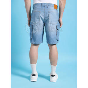 Shorts en jean déchirés pour hommes avec taille extensible et look tendance pour les jeunes Shorts en jean pour hommes avec poignets pliés - Product Image 6