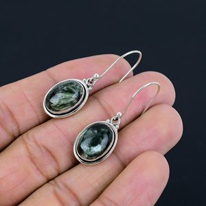 Pendientes Colgantes de Plata de Ley 925 con Diseño Moderno, Corte Ovalado de Serphenita y Engaste en Bisel, Elegantes para Regalo de Boda - Product Image 4