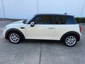 Auto usata MINI Cooper S Hardtop 2 porte del 2015 in vendita a basso prezzo - Product Image 4