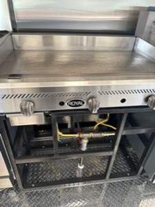 Remorque alimentaire sur mesure neuve 2022, 18'x8.5', niveau MMF5, pour snacks, hot-dogs, bonbons, chips, glaces, restauration rapide - Product Image 2