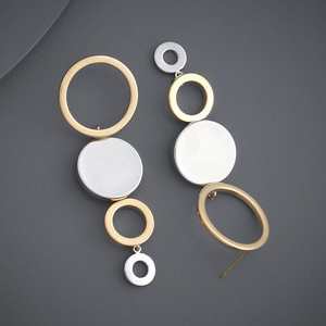 Trendy Drop Pendant Hoop <b>Earrings</b> 184058 Geometric Flower-shaped Made of Zinc Alloy with Pearl Diamond Main Stone for Party Gift - Product Image 3