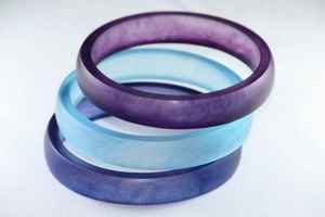 กำไลอะคริลิคแฟชั่นสไตล์อินส์สำหรับผู้หญิง ลายเทวดาเรซิ่นใส หนา โดดเด่น กำไลเรซิ่นงานฝีมือ - Product Image 2