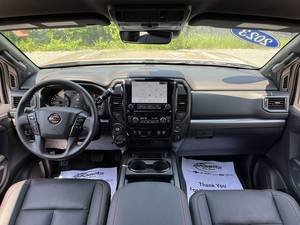 Economico SUV usato 4x4 Niss an Titan Truck 2023