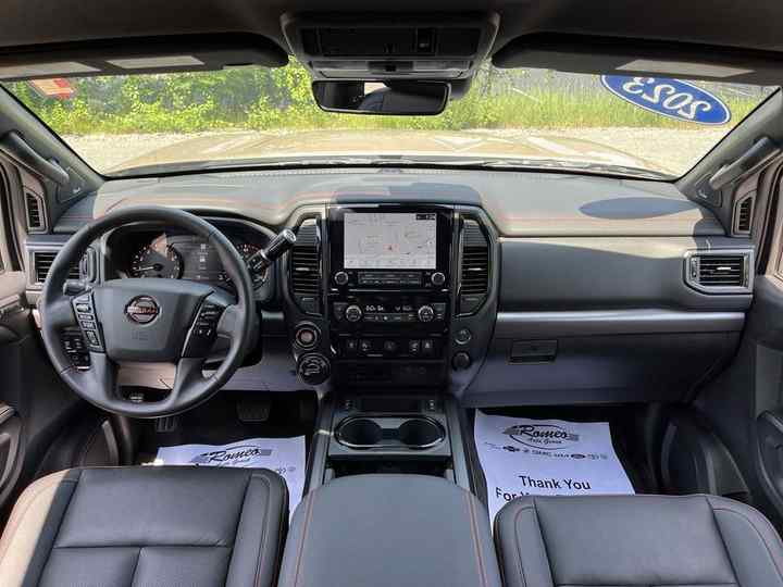 CHEAP SUV USED 4x4 Niss an Titan Truck 2023