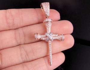 S925 Sterling Silver Minimaliste Moissanite Diamant Croix Pendentif pour Hommes Style Classique Fine Jewelry - Product Image 6