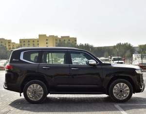 Toyota Land Cruiser Usados en Existencia, SUV Usados en Buen Estado con las Mejores Ofertas de Precio, Disponibles con Volante a la Izquierda y Derecha - Product Image 6