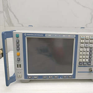 Analizador de Espectro Rohde & Schwarz FSV3044 de 44 GHz Usado para Análisis de Señales - Product Image 2