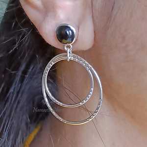 Pendientes de Aro de Ónix Negro: Hechos a Mano en Plata de Ley 925 con Doble Colgante - Product Image 3