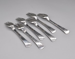 Elegant Silver Plated Brass and Steel Fork Set <b>Mirrored</b> Stainless Material Durable for Daily Dining Special Occasions Serving - Product Image 2